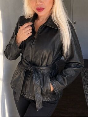 Vintage Wilsons Leather Expert Black Leather Belted Jacket Size Small